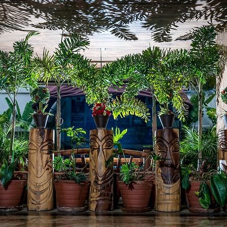 Score Birds Hotel Angeles Bagian luar foto