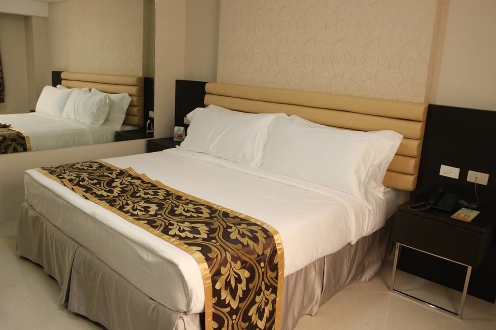 Score Birds Hotel Angeles Bagian luar foto