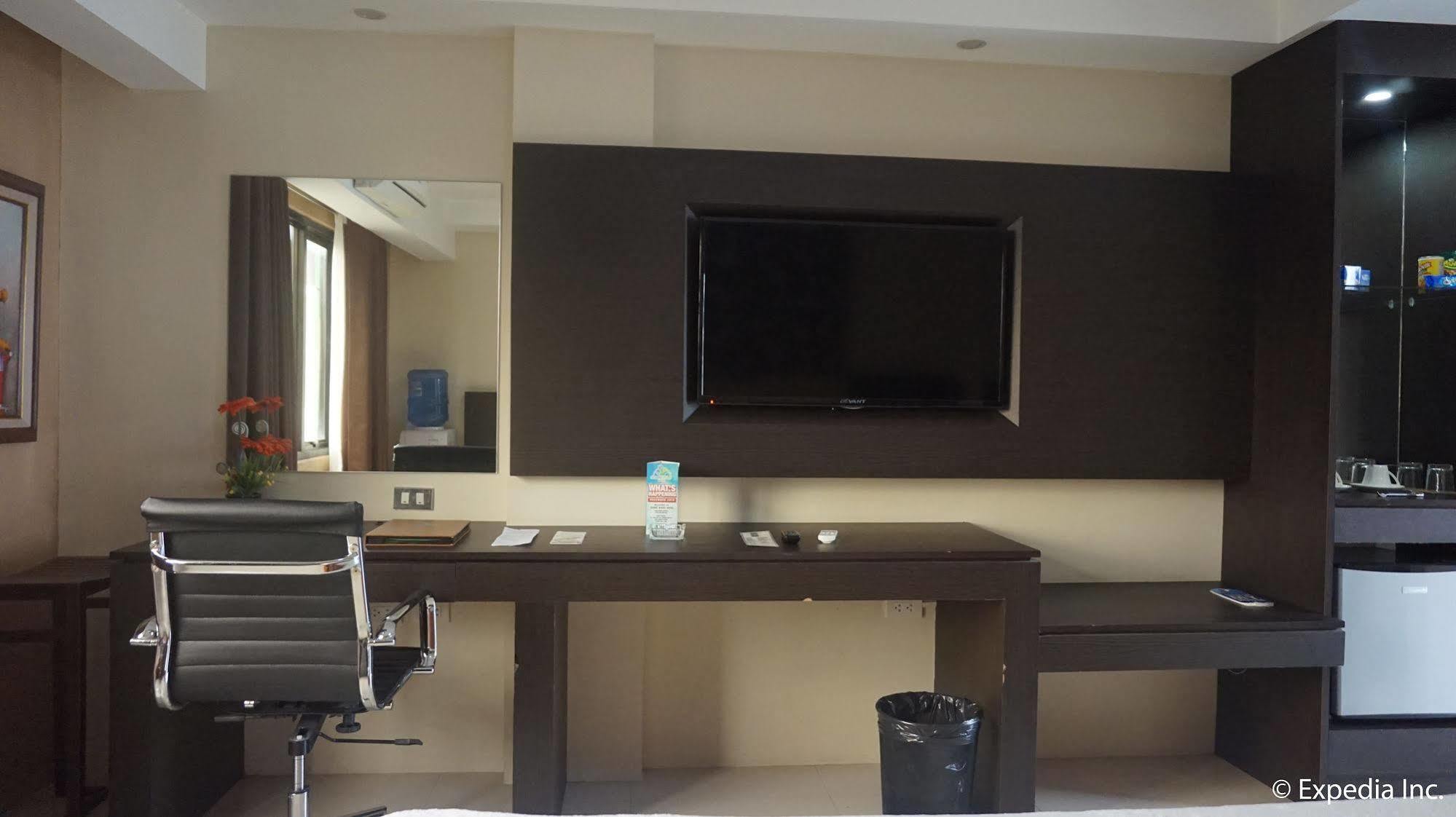 Score Birds Hotel Angeles Bagian luar foto